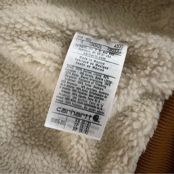 Carhartt Wildwood Sherpa Lined Jacket with Hood - Picture 11 of 13